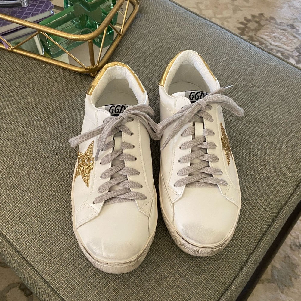 GGDB “Dups” Distressed White/Gold Sneakers⭐️